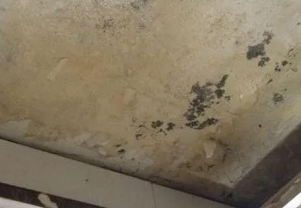 献县阳台漏水维修公司分享下献县卫生间渗水维修需要注意哪些问题。